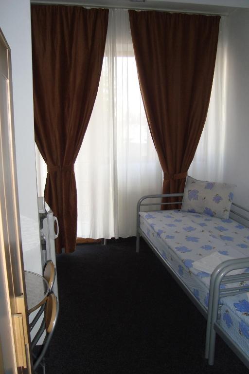 Hostel Litovoi Букурещ Екстериор снимка