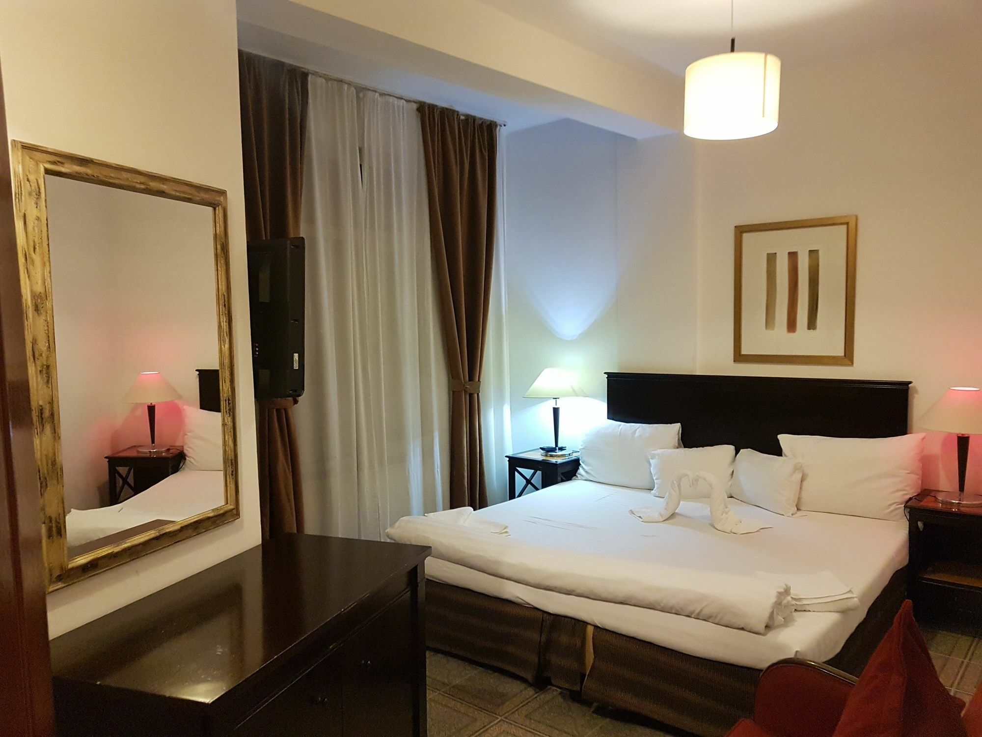 Hostel Litovoi Букурещ Екстериор снимка